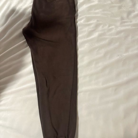 Men’s Brown Nike Sweatpants - Picture 2 of 2